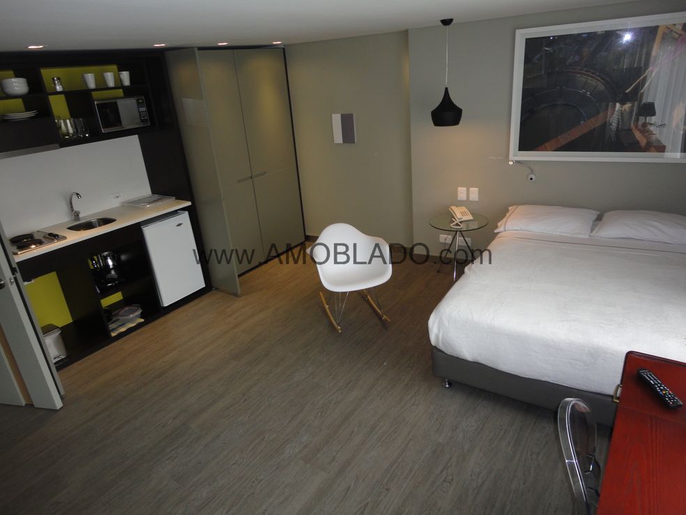 EMAUS – The Grace Hotel