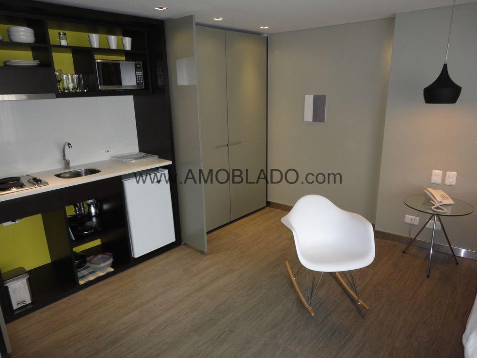 EMAUS – The Grace Hotel
