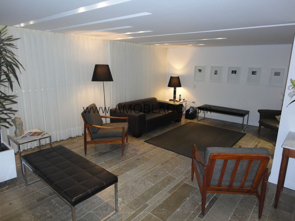 EMAUS – The Grace Hotel