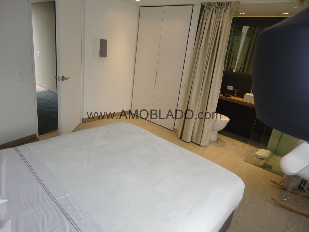 EMAUS – The Grace Hotel
