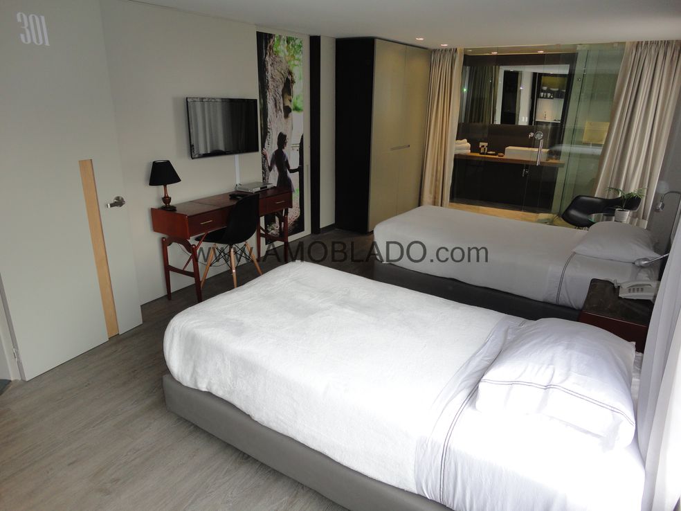 EMAUS – The Grace Hotel