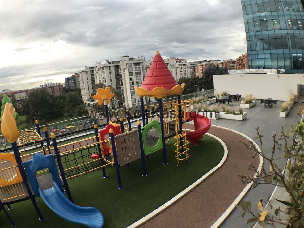 CIUDAD SALITRE – Plaza Claro RODIN