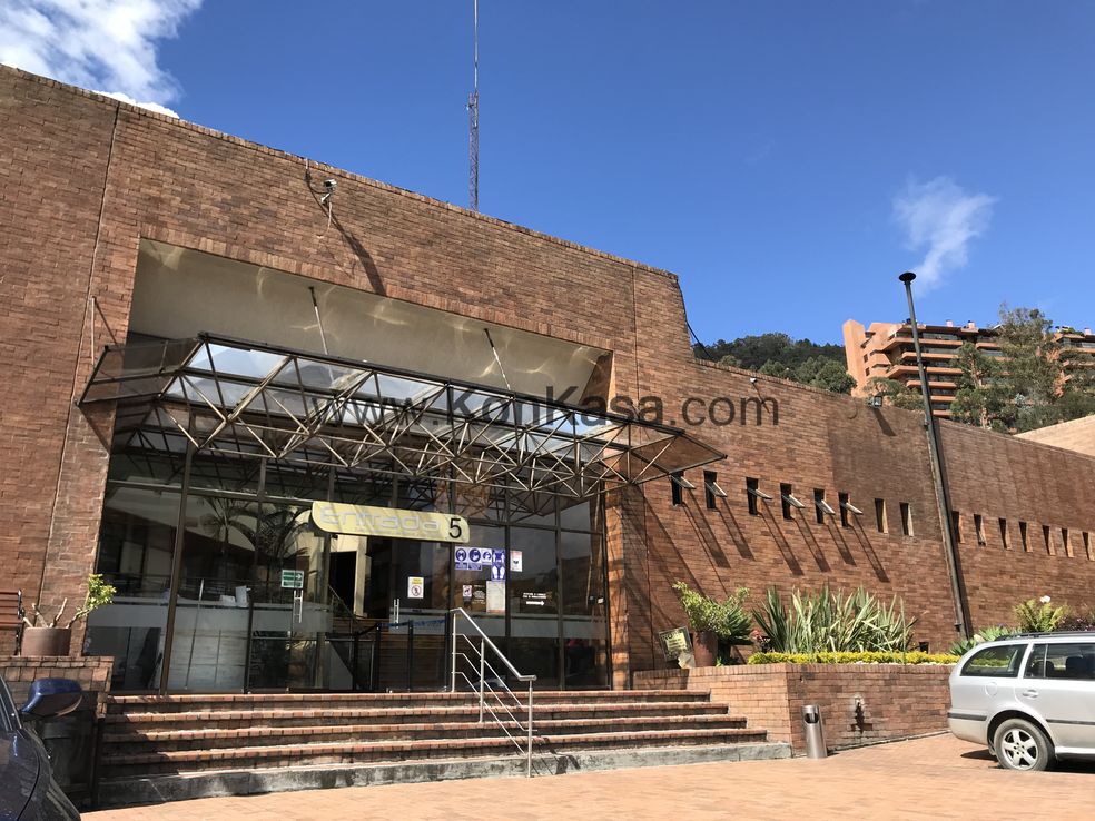 USAQUÉN – Local Paseo Real