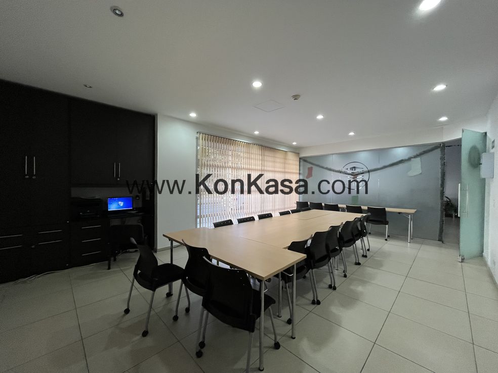 LA CASTELLANA – Business Point (Oficina).  10.38 %  E. A.