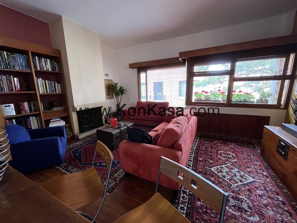 CHICÓ RESERVADO – Apartamentos 91