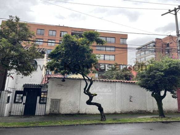 ROSALES ZONA G – Local Comercial Cl. 74