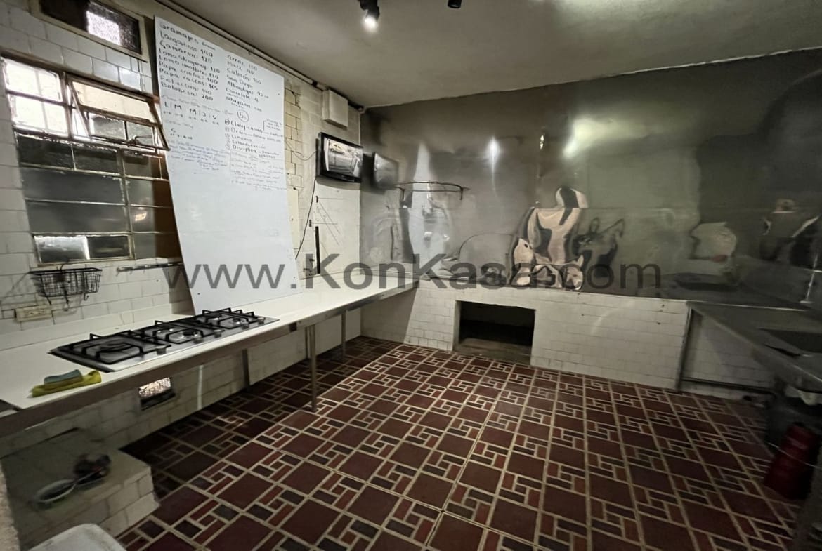 ROSALES ZONA G – Local Comercial Cl. 74