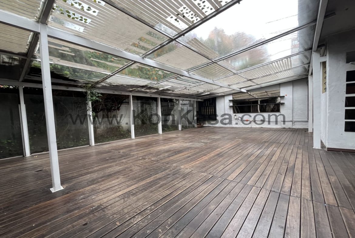 ROSALES ZONA G – Local Comercial Cl. 74