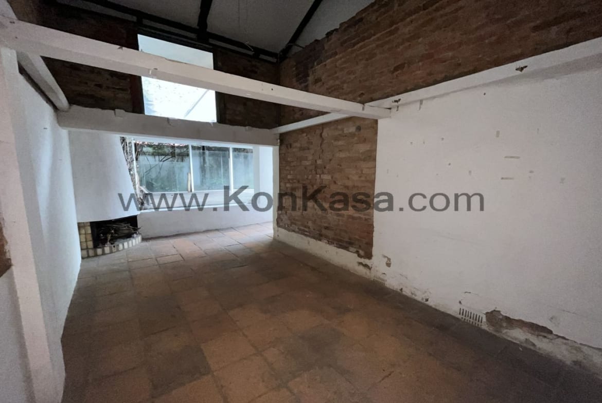 ROSALES ZONA G – Local Comercial Cl. 74