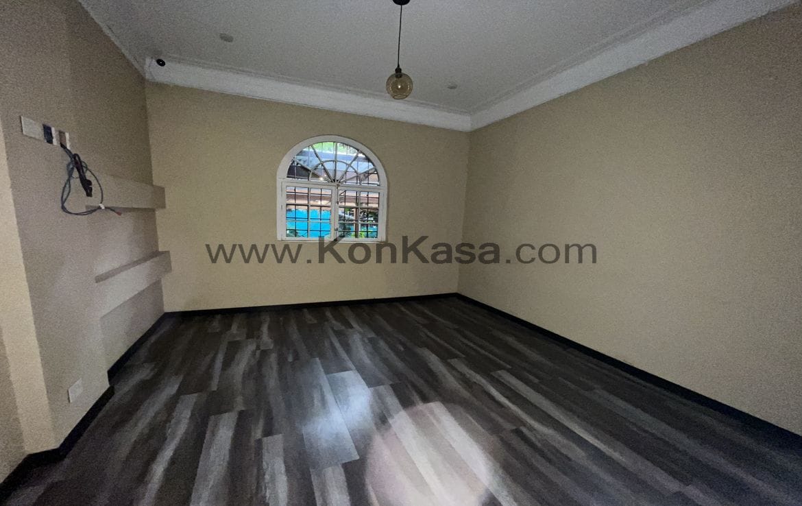 ROSALES ZONA G – Casa Comercial Esquinera