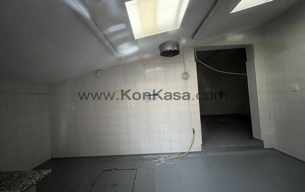 ROSALES ZONA G – Casa Comercial Esquinera
