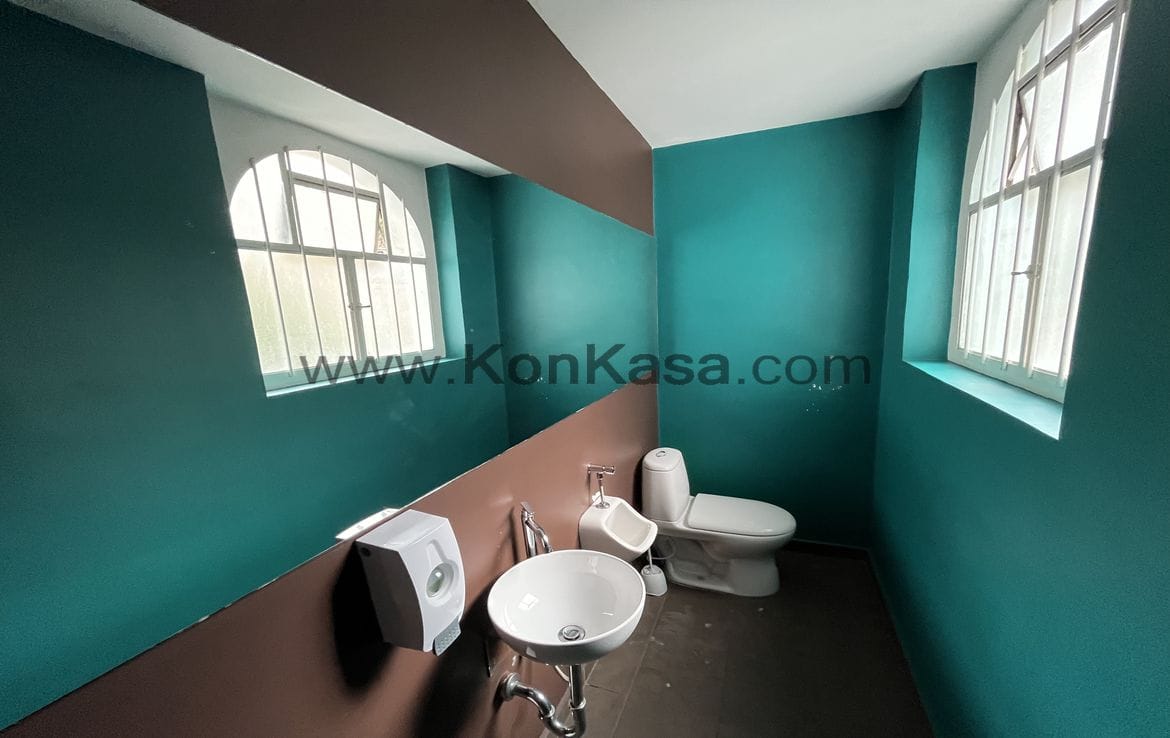 ROSALES ZONA G – Casa Comercial Esquinera
