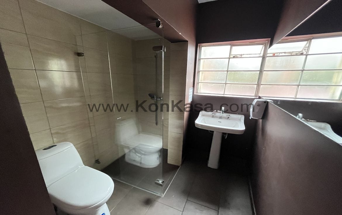 ROSALES ZONA G – Casa Comercial Esquinera