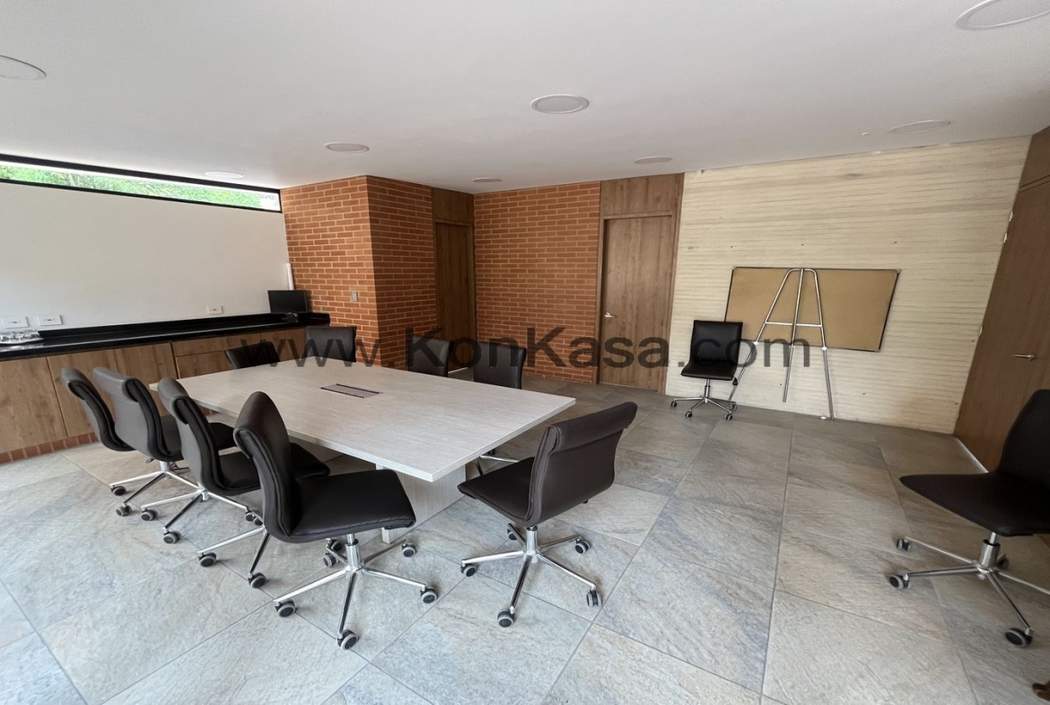 MULTICENTRO – Manzana D