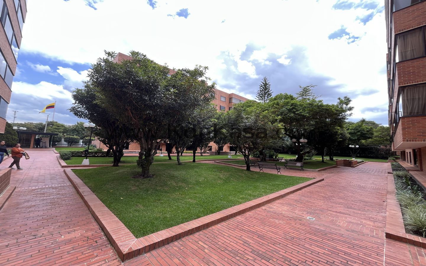 Renta-apartamento-multicentro-bogota–17 MULTICENTRO – Manzana D