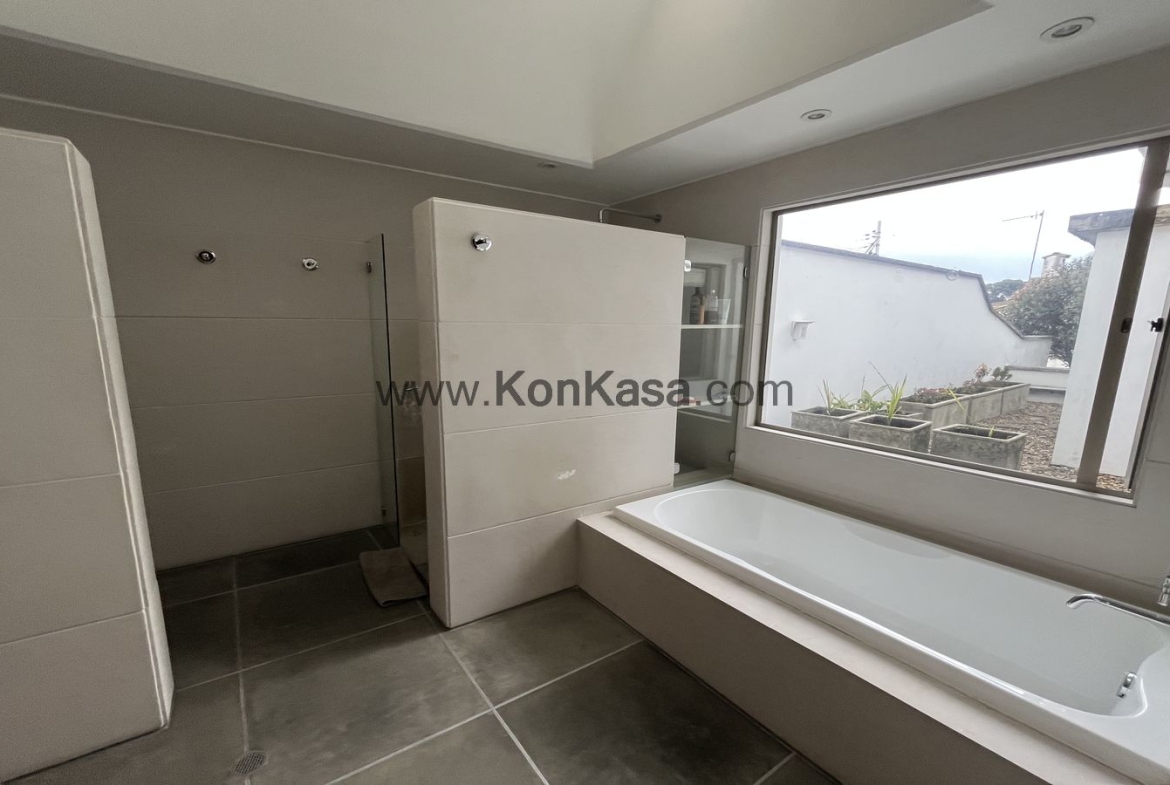 Casa en Venta en Santa barbara alta, Bogotá