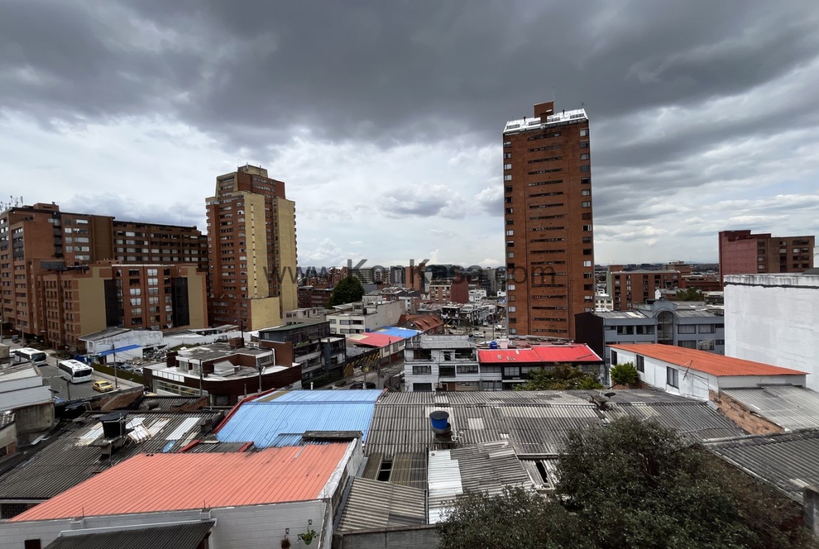 CHAPINERO ALTO (Pardo Rubio / Javeriana ) – Casa Remodelar