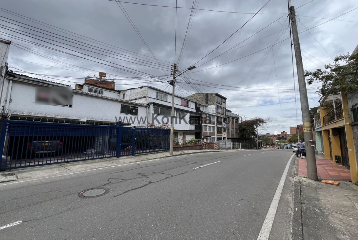 CHAPINERO ALTO (Pardo Rubio / Javeriana ) – Casa Remodelar